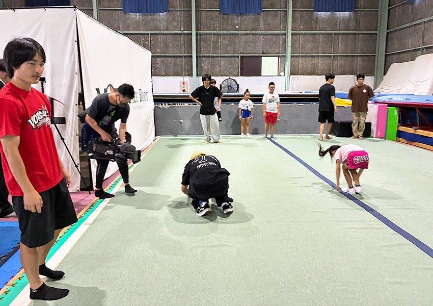 バク転チャレンジデー特別企画「バク転マスター認定試験」